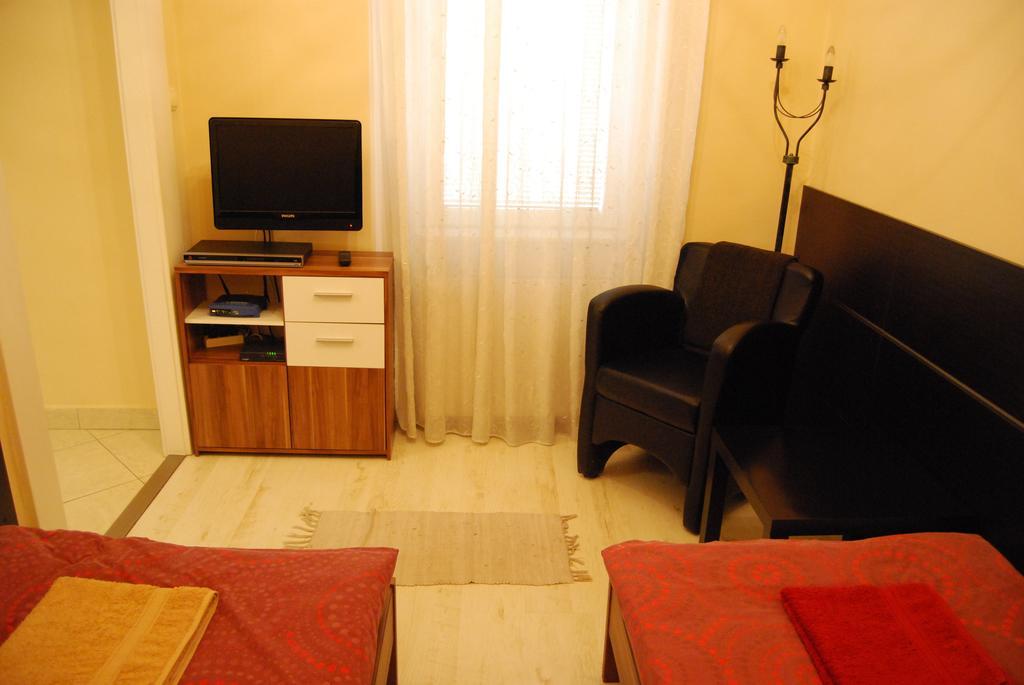 Boomerang Hostel บูดาเปสต์ ภายนอก รูปภาพ