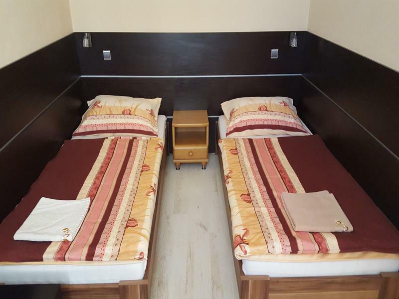 Boomerang Hostel บูดาเปสต์ ภายนอก รูปภาพ