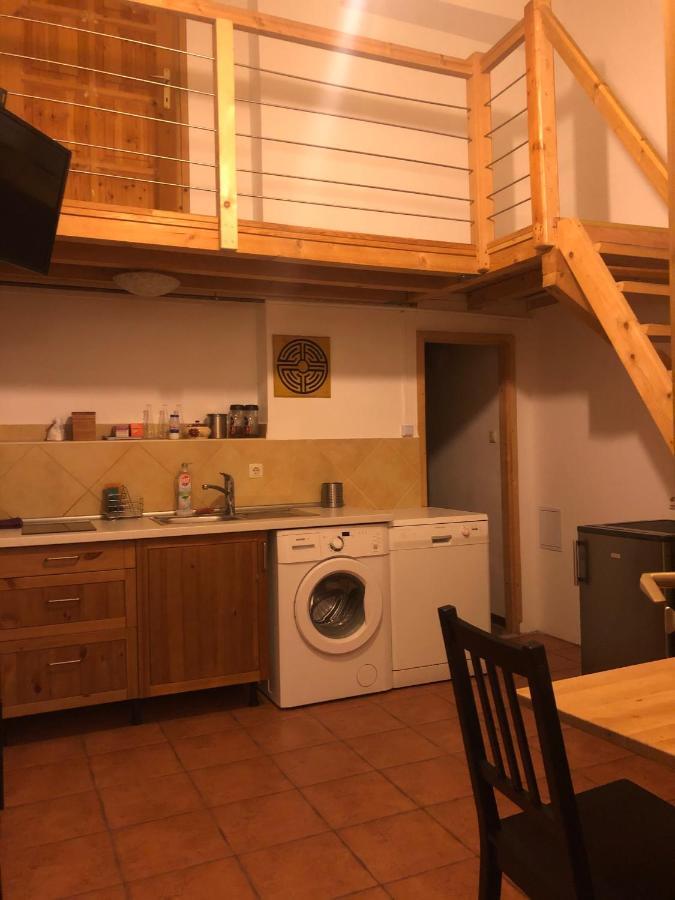 Boomerang Hostel บูดาเปสต์ ภายนอก รูปภาพ
